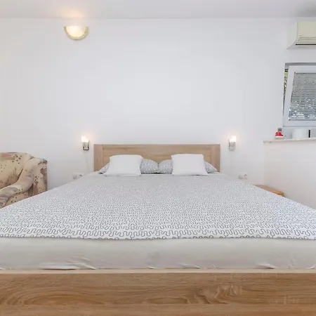 Vlasta Appartement Tribalj